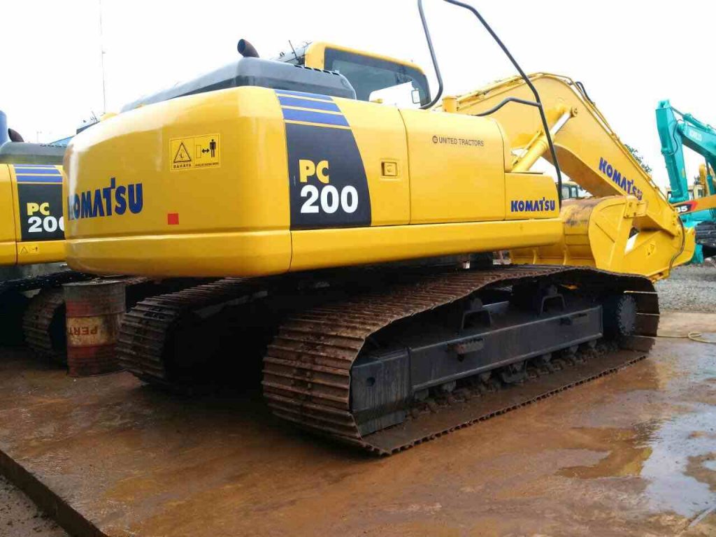 rental excavator balikpapan